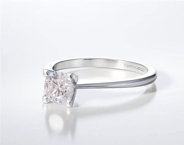 Engagement Ring LR355